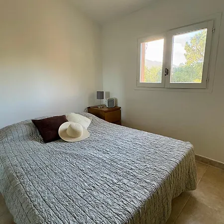 Appartement Maisonnette Climatisee A 150 M De La Golfe De Lava *
