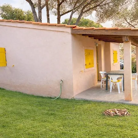 Maisonnette Climatisee A 150 M De La Golfe De Lava *